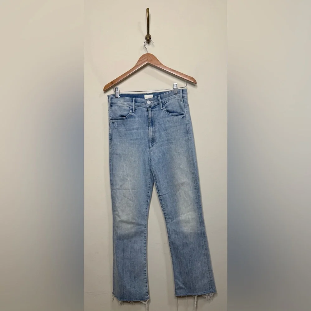 MOTHER Jeans The Hustler Ankle Fray in Knock on Wood